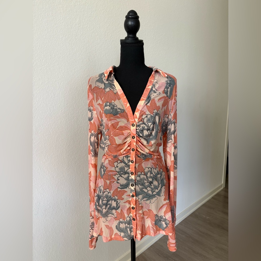 Free People Coral and Gray Floral Twist-Front Button Down